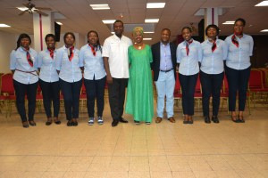 Le couple pastoral MOSENGO accompagné de l'équipe d'accueil de la CEM